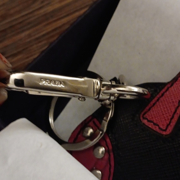 AUTHENTIC  PRADA  PURSE HANDBAG KEY FOB BAG CHARM NIB - Picture 3 of 6